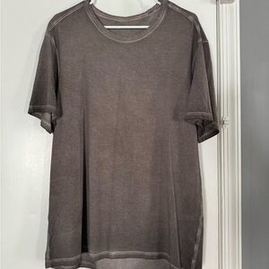 Lululemon men’s shirt